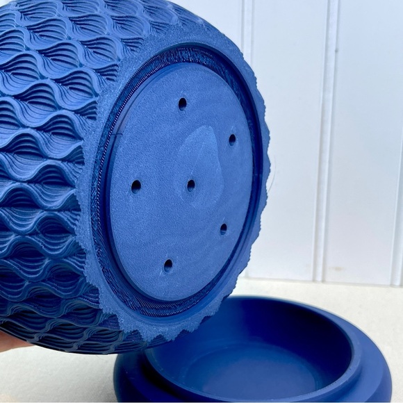 Blue Textured Vase and base 4.5” - Picture 5 of 8